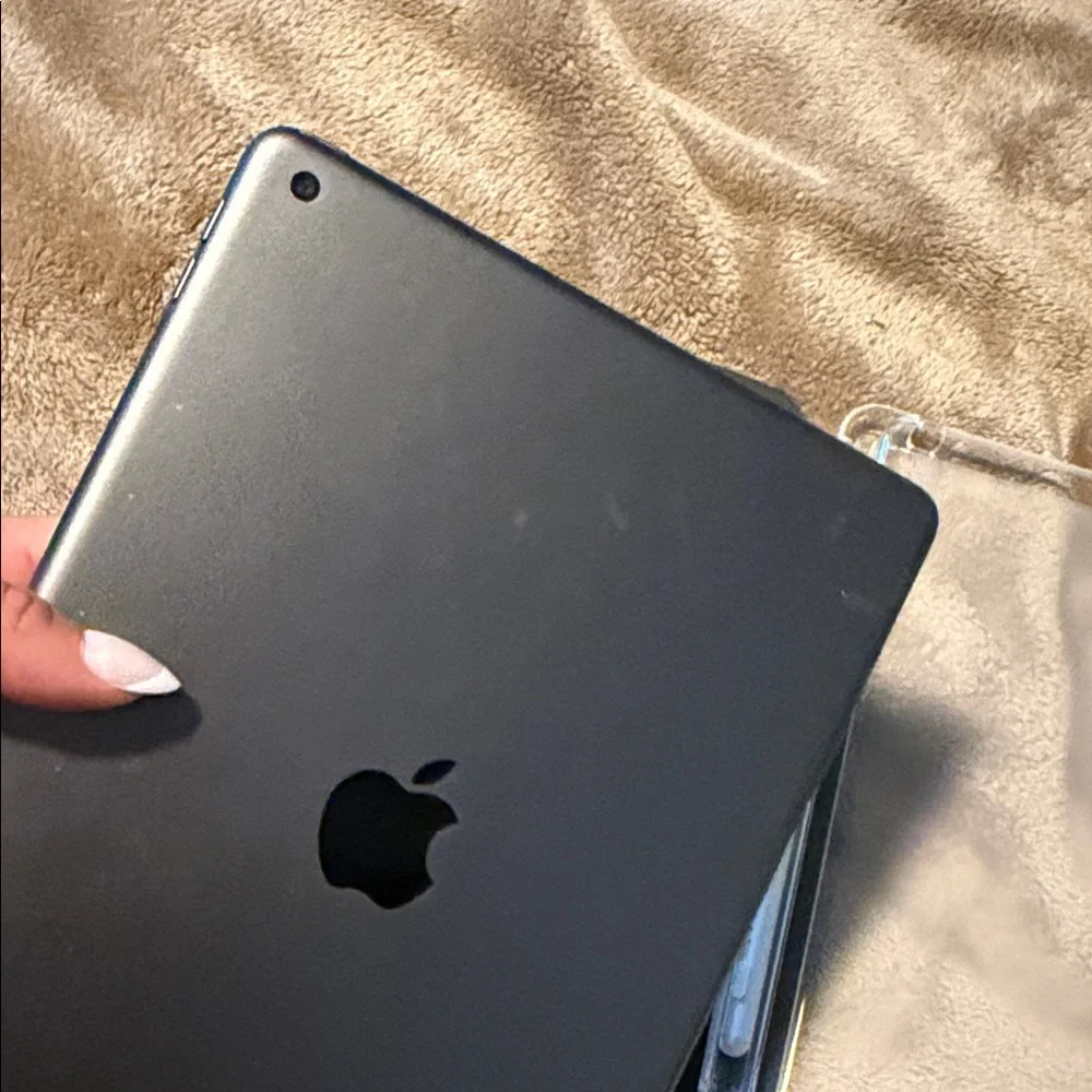 Apple iPad a2270 model